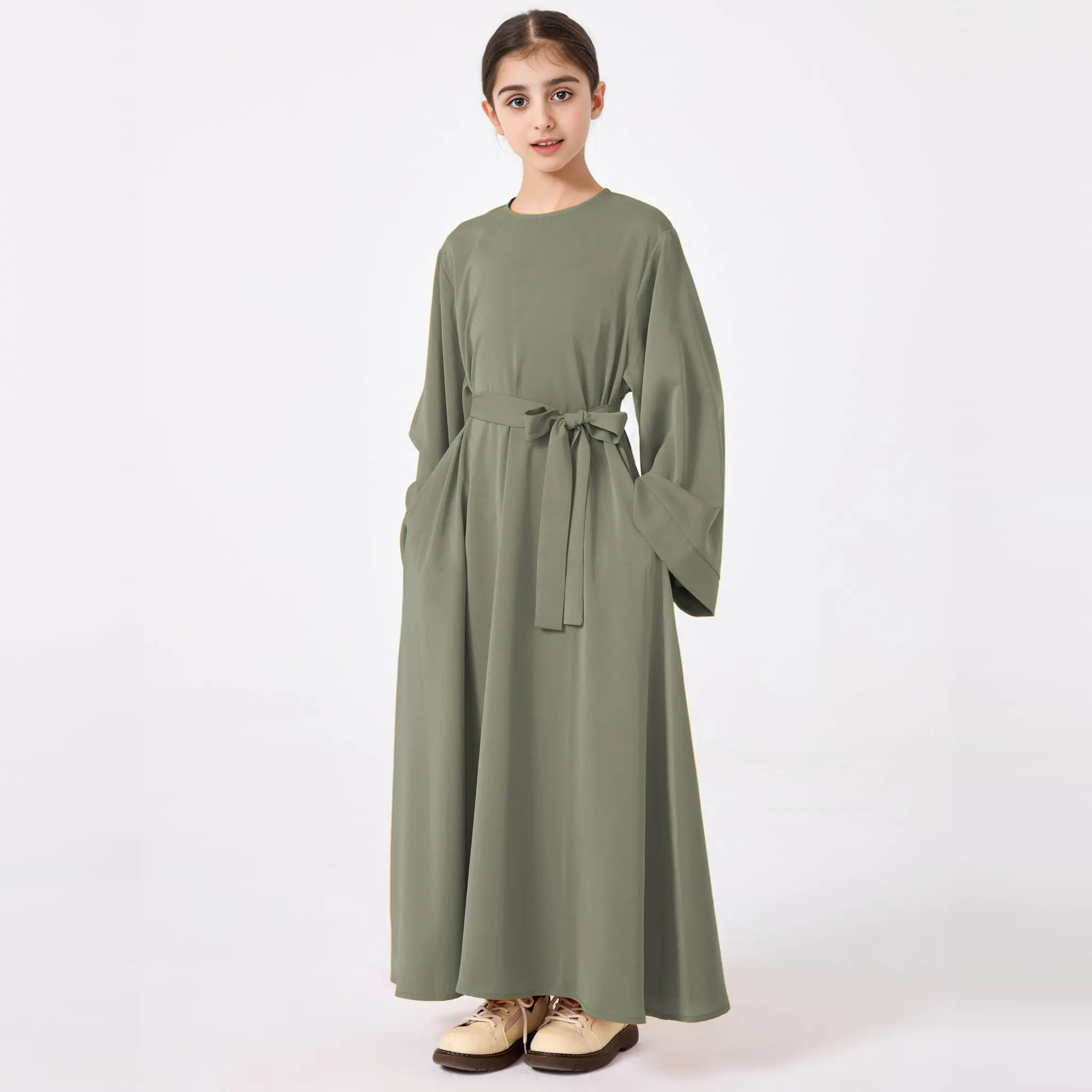 Kids Abaya with Belt finished stitching and hem detail