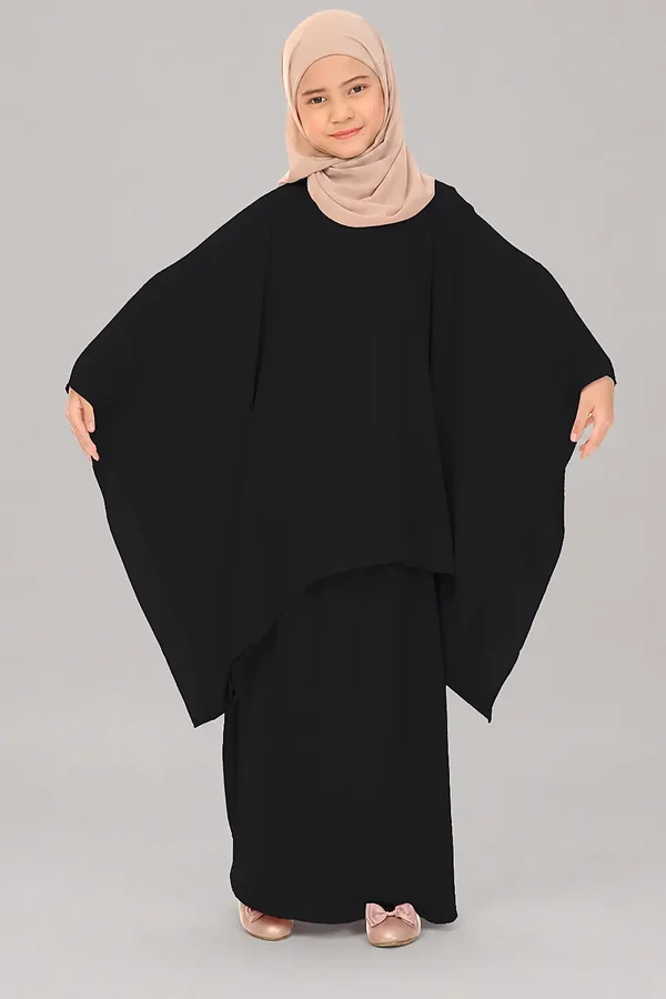 Black Kaftan Abaya for Kids - finished stitching and hem detail
