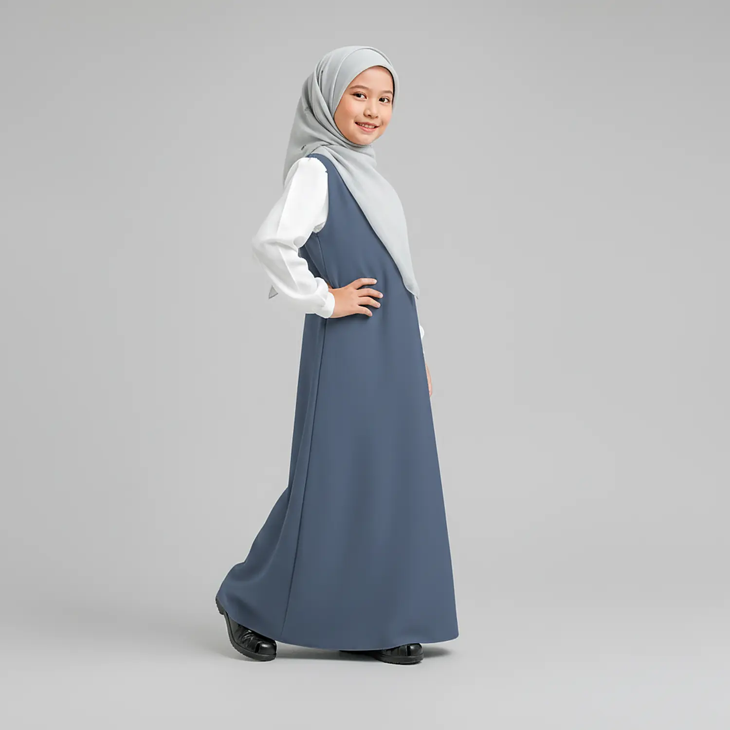 Dual Color Abaya for Kids finished stitching and hem detail