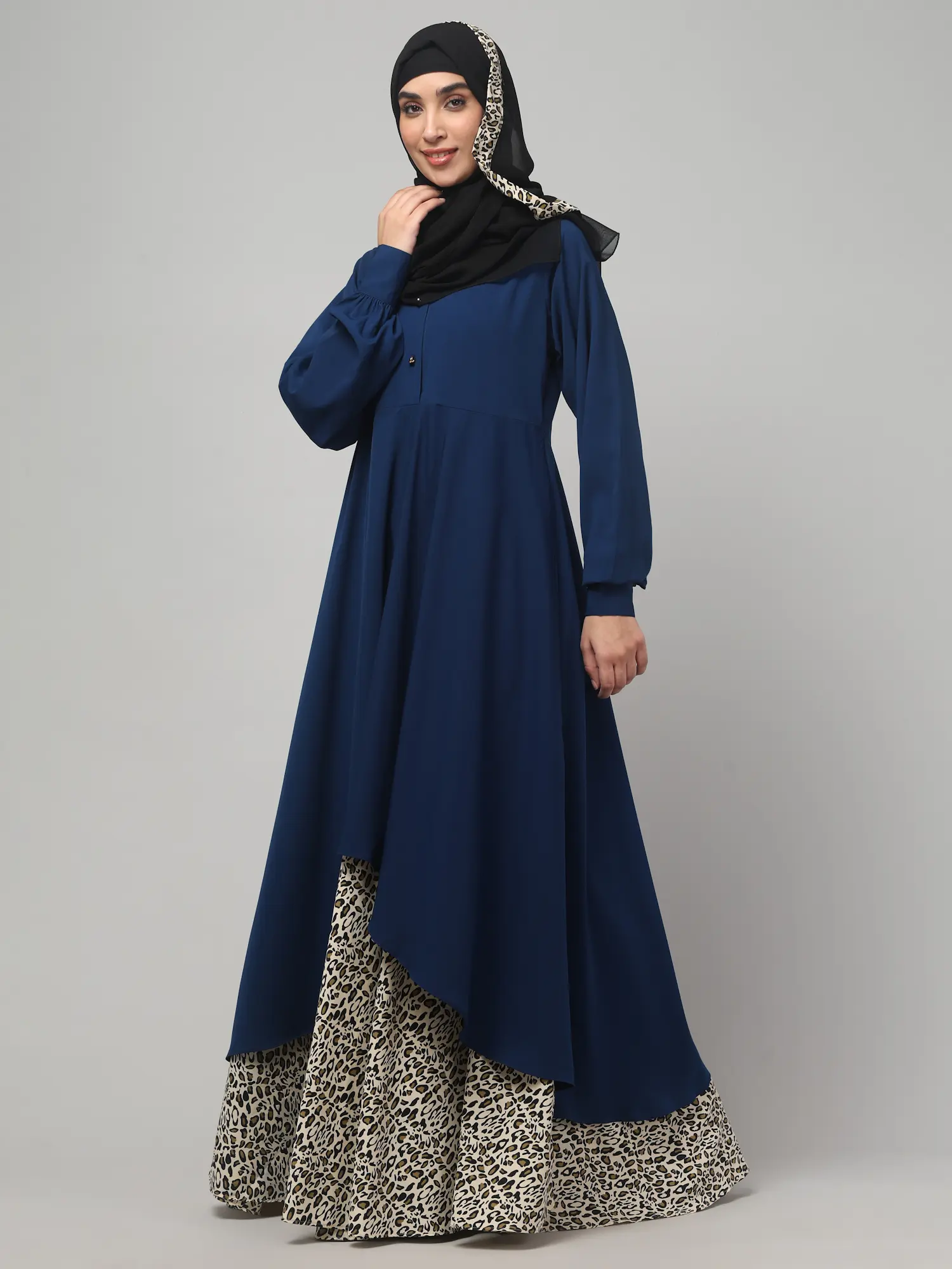 Leopard Print Umbrella Abaya with Collar and Cuffs in Teal Green color, photo 3
