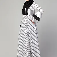 Striped Long Maxi Abaya - styling and drape detail