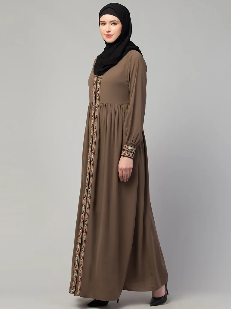 Front Open Maxi Abaya  finished stitching and hem detail