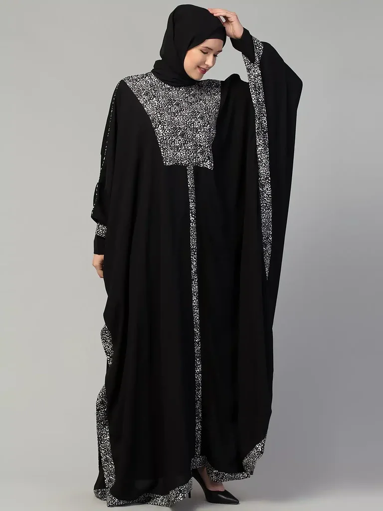 Elegant Kaftan  styling and drape detail