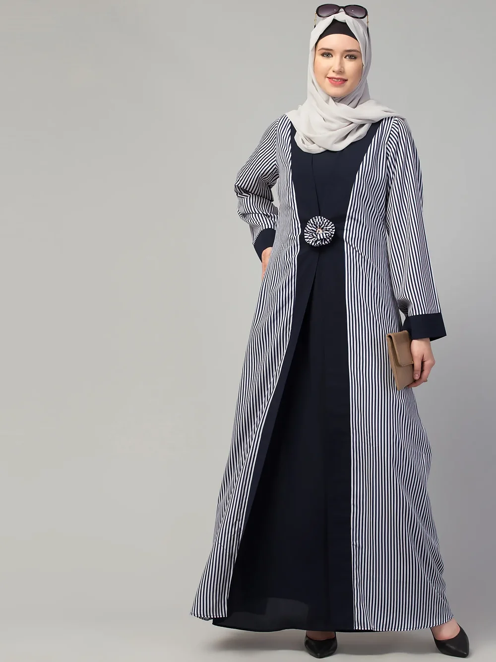 Striped Abaya  sleeve and cuff detail