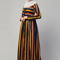 Pintucks Abaya - finished stitching and hem detail