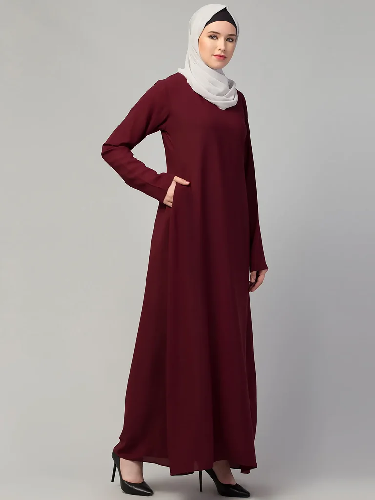 Inner Abaya with Pockets  finished stitching and hem detail