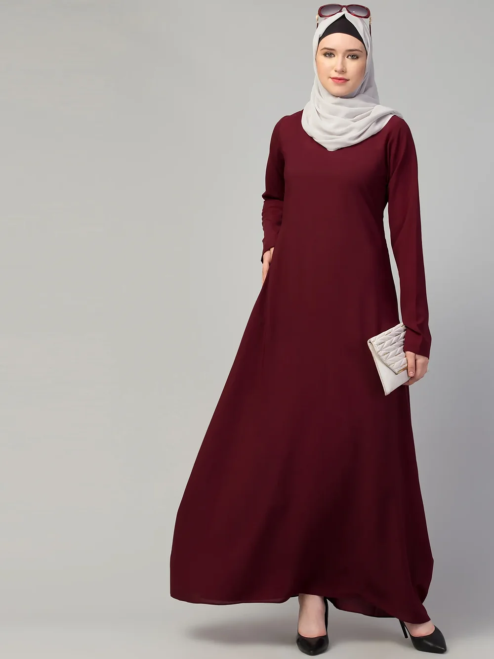 Inner Abaya with Pockets  sleeve and cuff detail