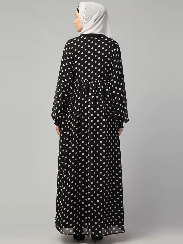 Dual Layer Shrug Abaya Nida Matte fabric close up Dual Layer Shrug Abaya Nida Matte fabric close up