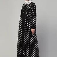Dual Layer Shrug Abaya - finished stitching and hem detail