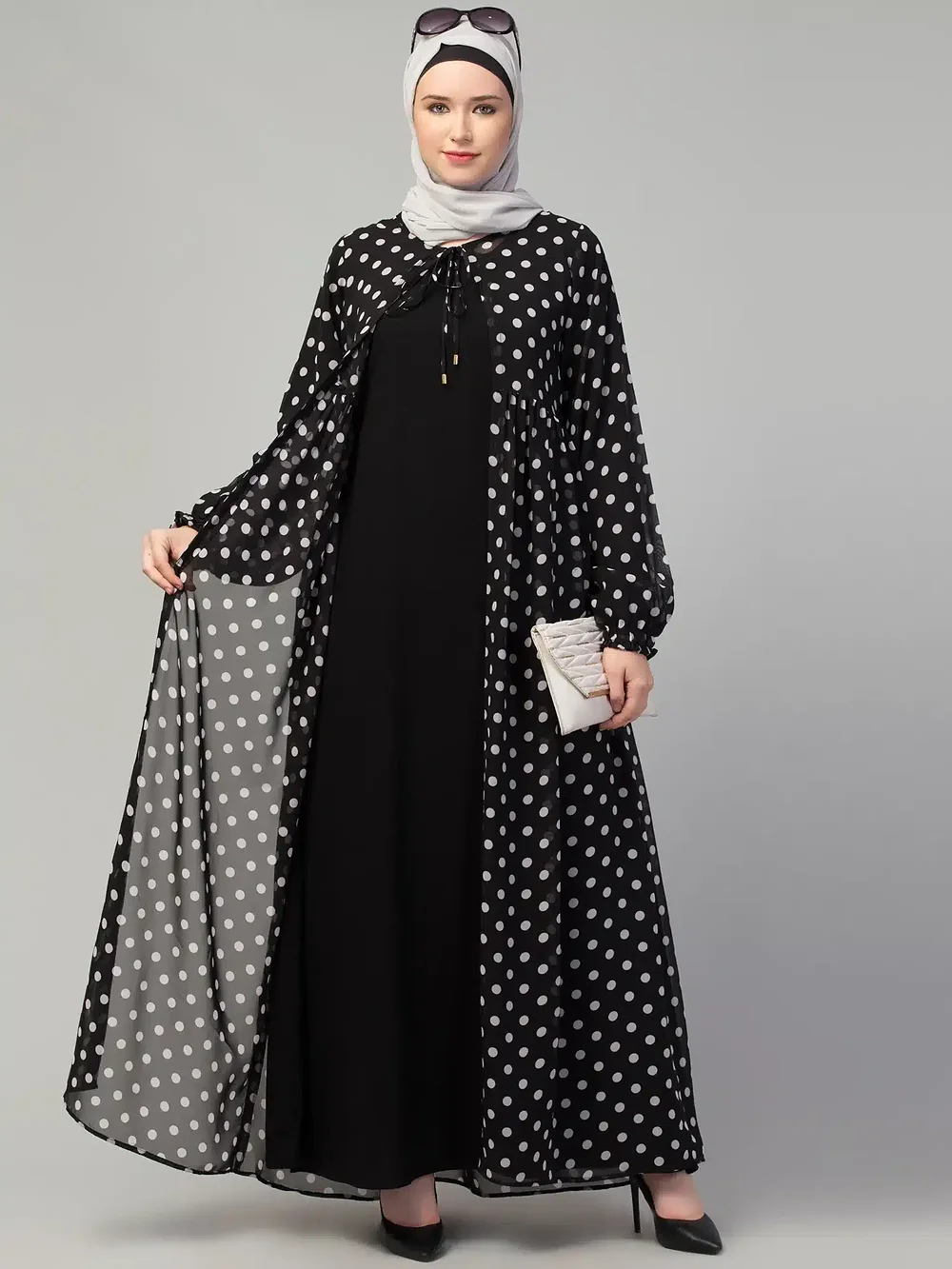 Dual Layer Shrug Abaya sleeve and cuff detail